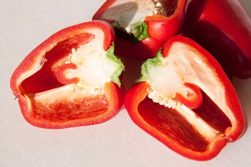 Bell Pepper Red Pizza (paprika) pre-cut per kg
